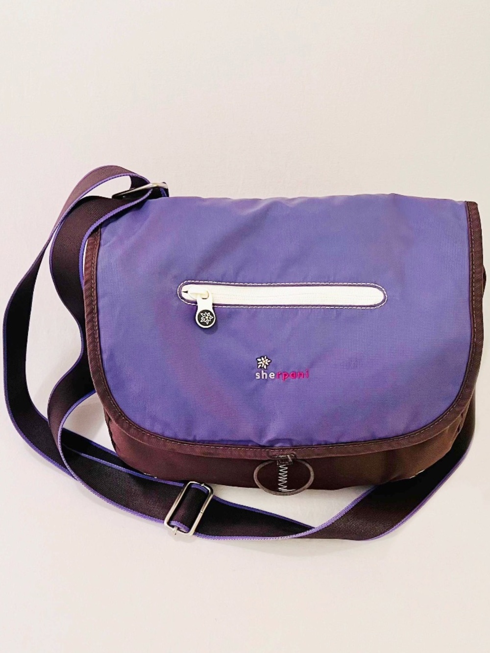 Sherpani Crossbody Mini Messenger Diaper Bag Purple Brown Daisy Bottle Holder